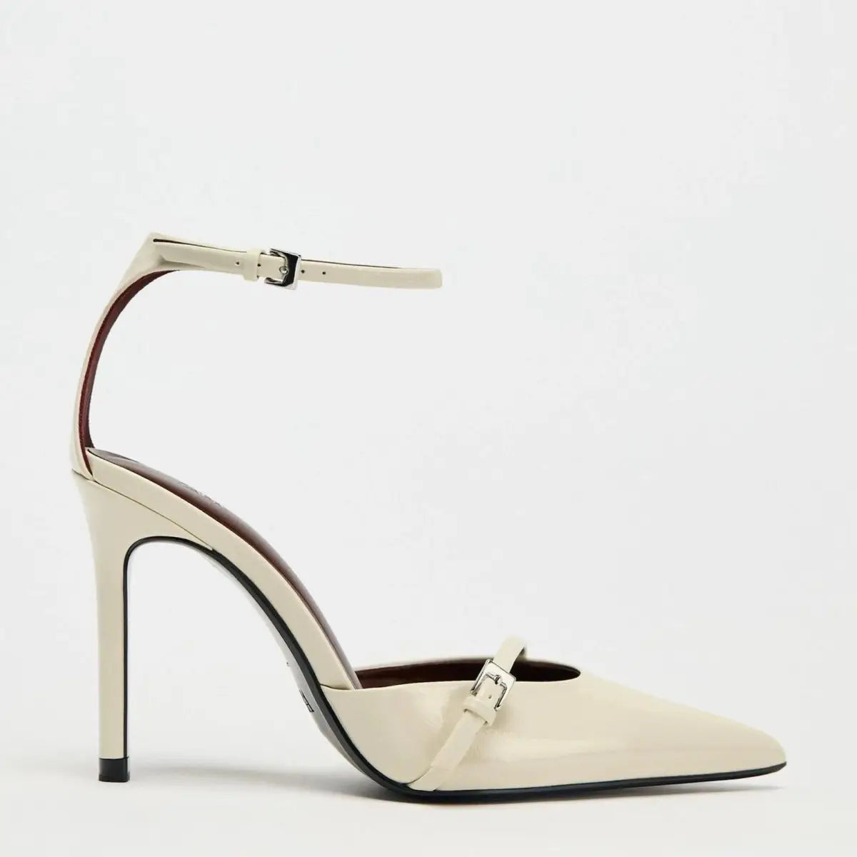 Women’s Shoes With Velvet Effect