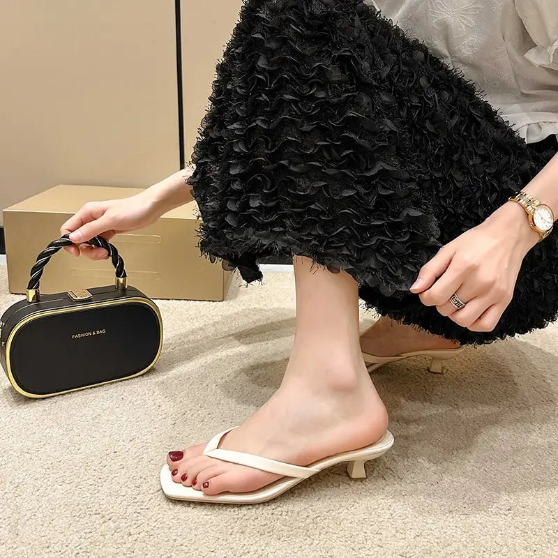 Women Sandals with Narrow Band and Kitten Heel