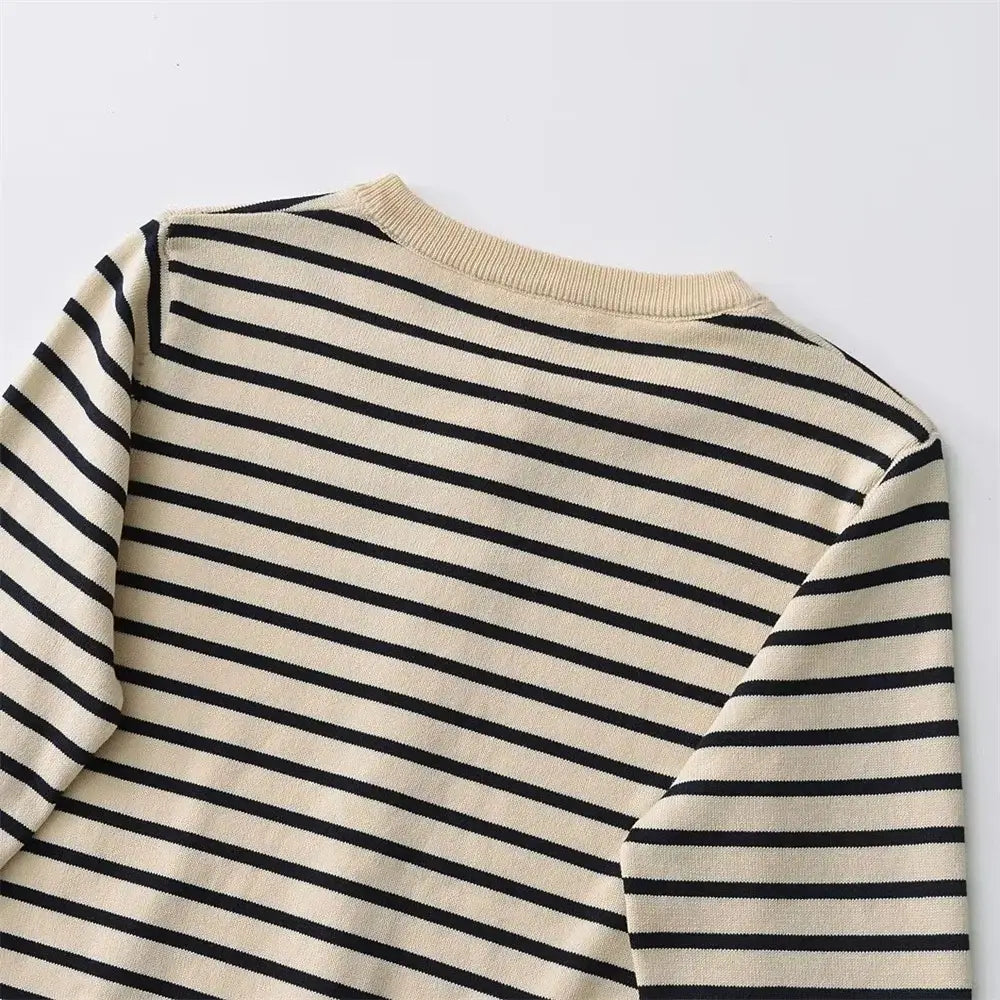 Women’s Simple Round Neck Long sleeved Striped Fine Knitted Cardigan
