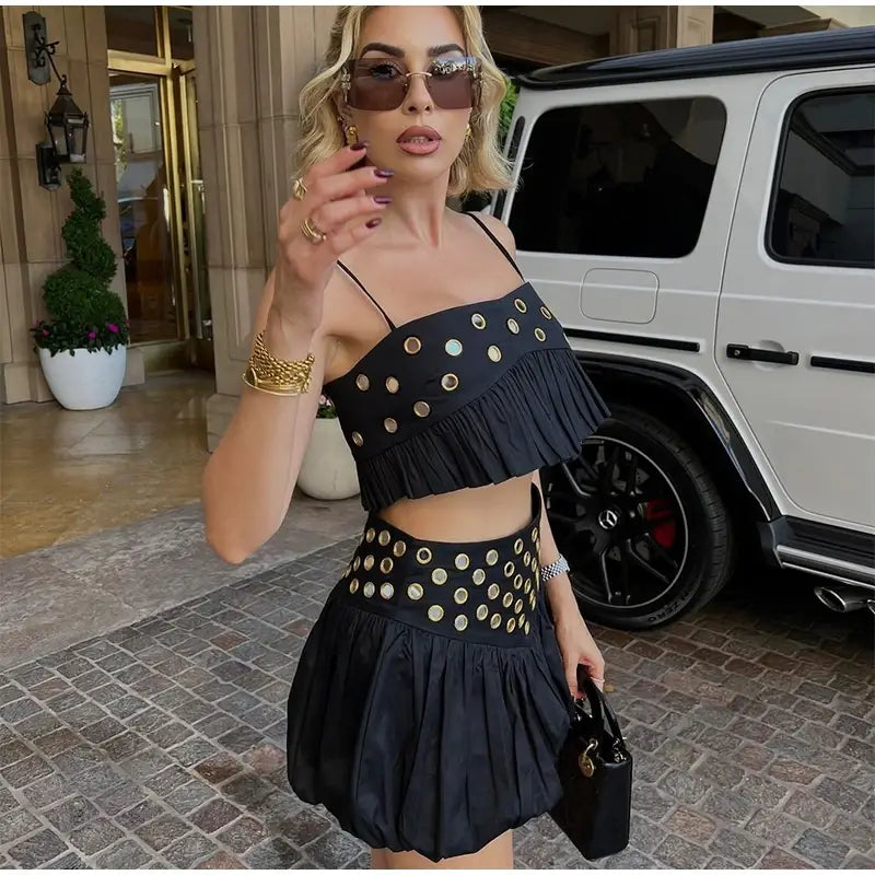 Women Metal Hollow Pleated Suspender Skirt Suit