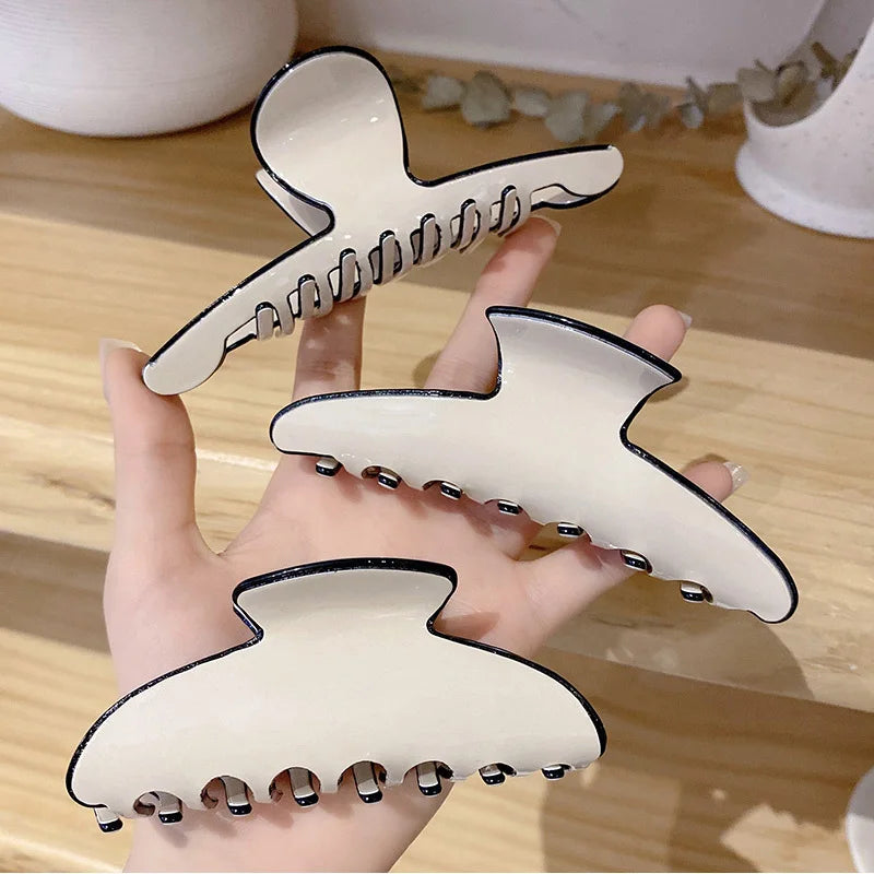 Geometric Claw Clip for Women