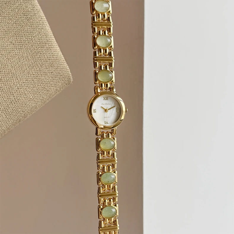 Women Watch Shell High Quality Bracelet Quartz Wristwatch