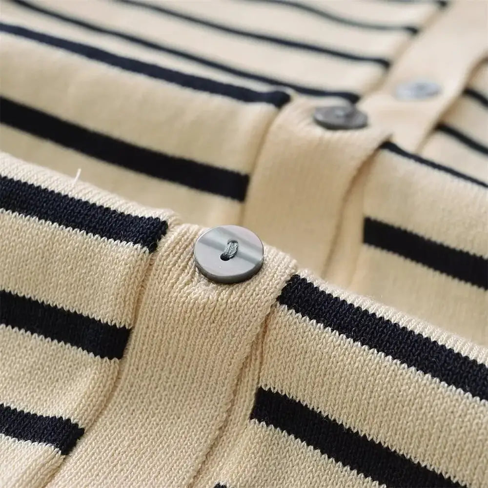 Women’s Simple Round Neck Long sleeved Striped Fine Knitted Cardigan