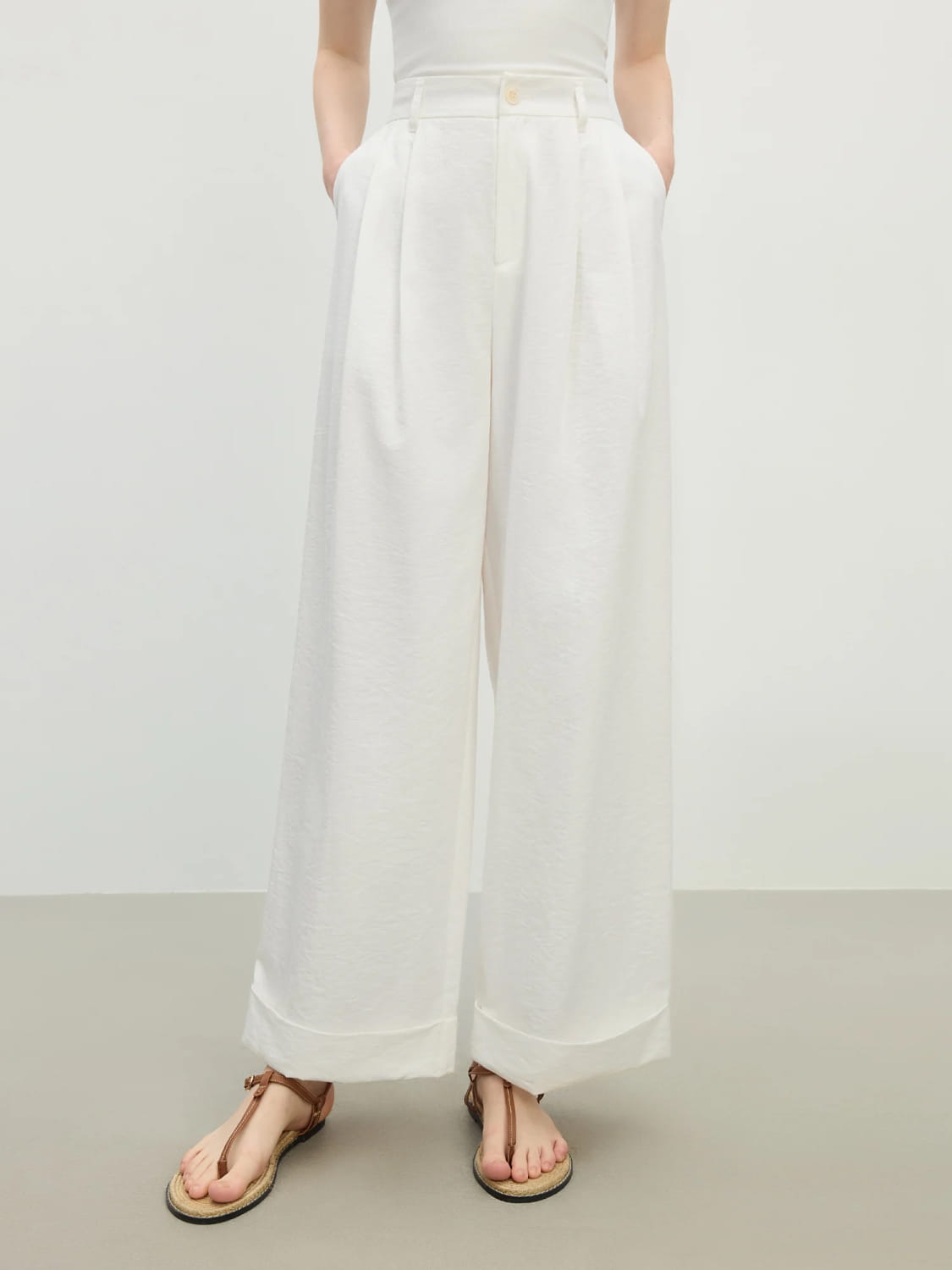 Double Pleat Slimming Straight-Leg for Women