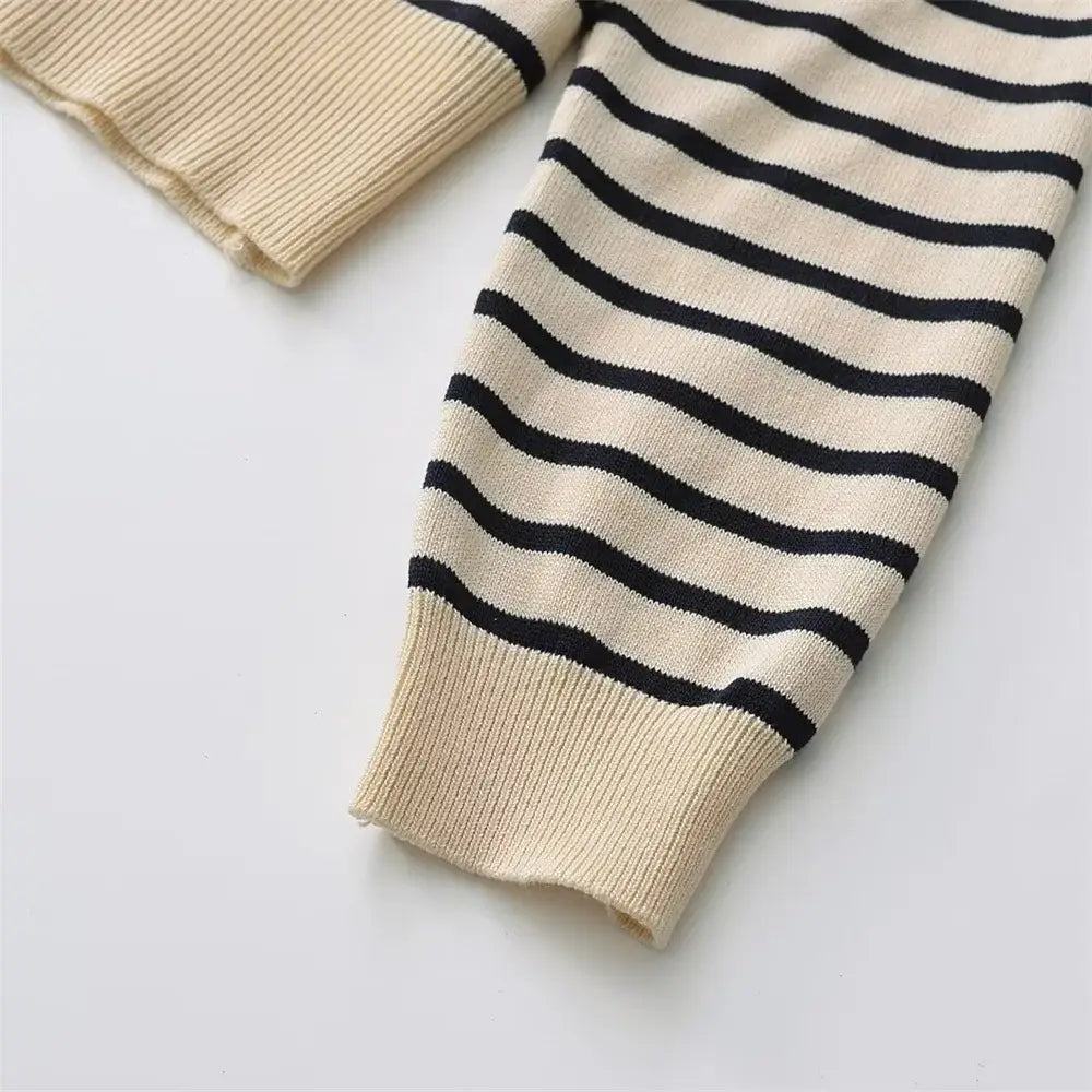 Women’s Simple Round Neck Long sleeved Striped Fine Knitted Cardigan