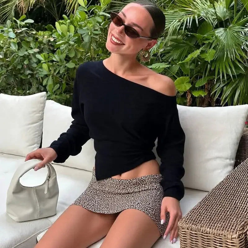 Inclined Shoulder Long Sleeve T-shirt Women