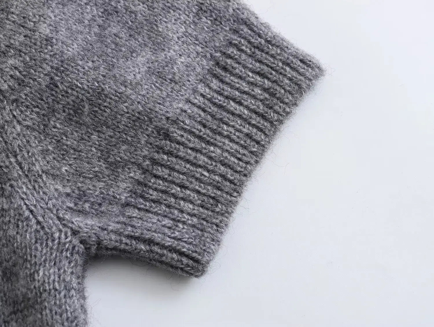 Cardigan Women’s Round Neck Short Sleeve Knitted