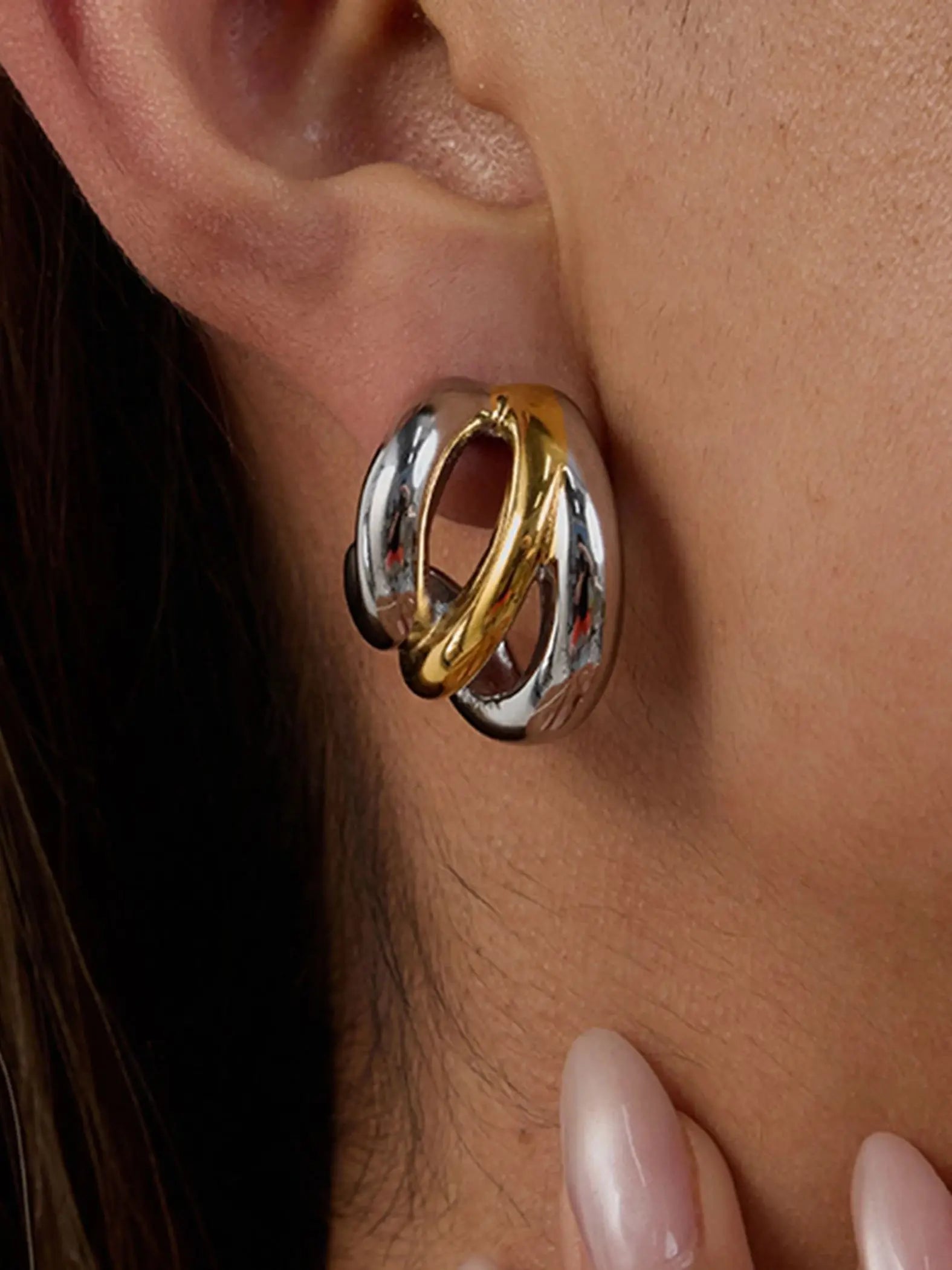 Plated Stainless Steel Double Color Irregular Hollow Line Ears Studs