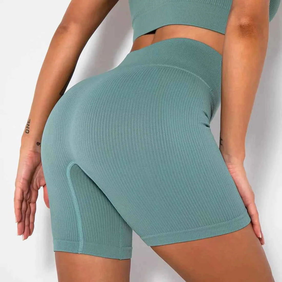 Seamless Knitted Sports Shorts