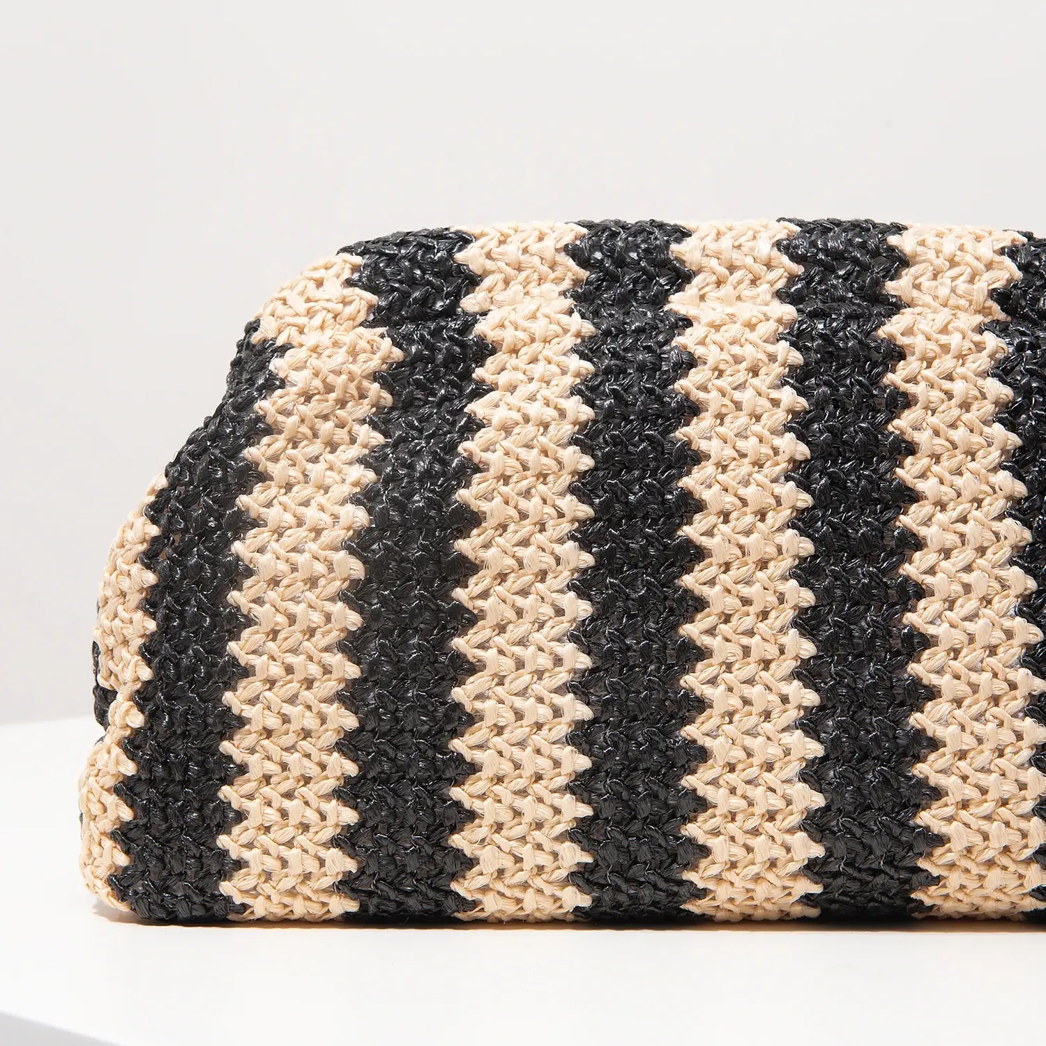 Striped Contrasting Color Knitted Ladies Clutch Bag