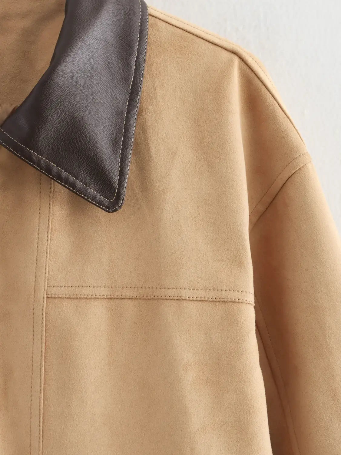 Lapel Contrast Color Large Pocket Mid-length Jacket