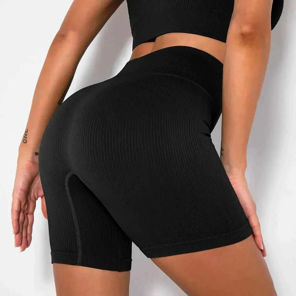 Seamless Knitted Sports Shorts