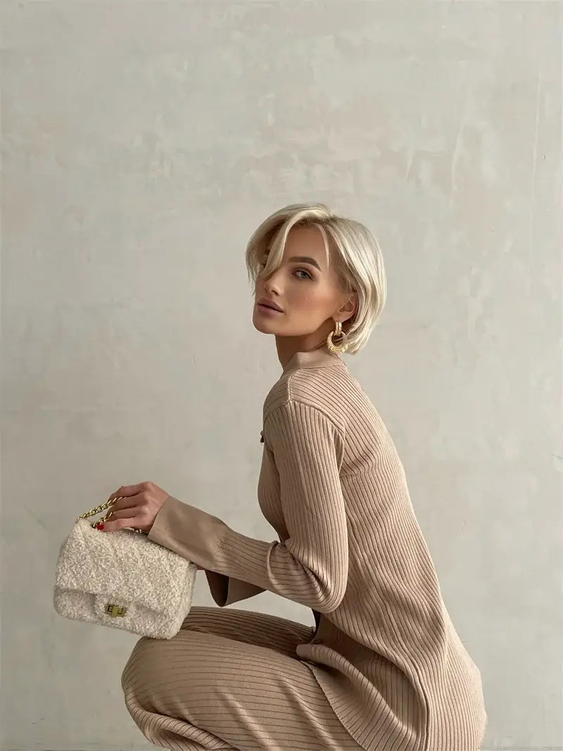 Elegant Winter Knit Pants Set Woman