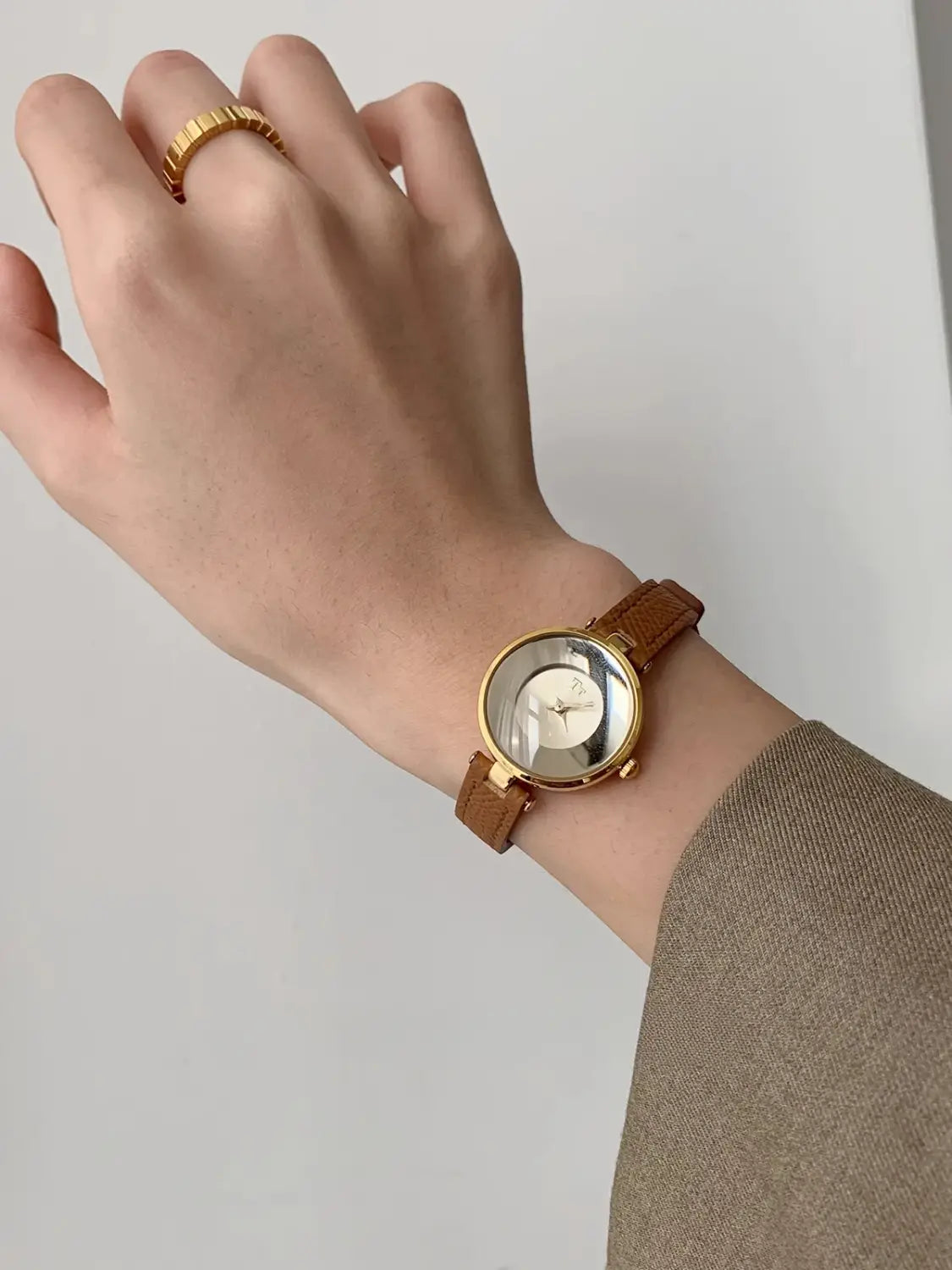 Elegant Women’s Watch Classic