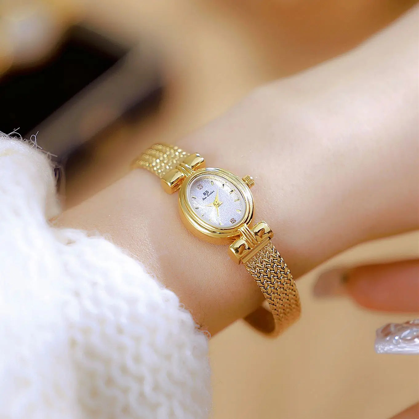 Ladies Watch Vintage Luxury High Quality Gold Oval Small Wrist