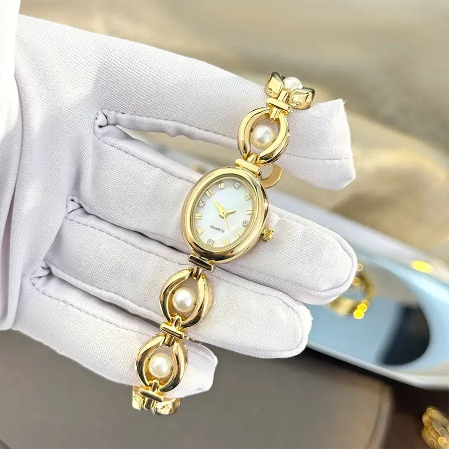 Elegant Oval Vintage High-Appeal Ladies Quartz Watch