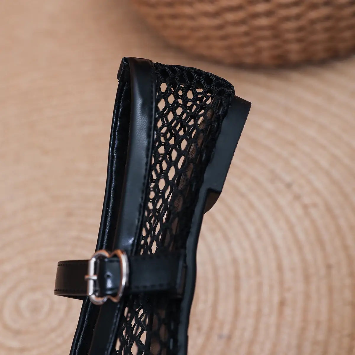 Women’s Flat Shoes