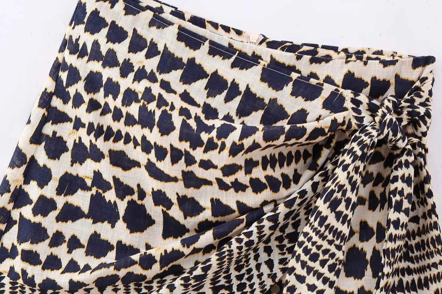 Women Vintage Geometric Print Knotted Mini Skirt