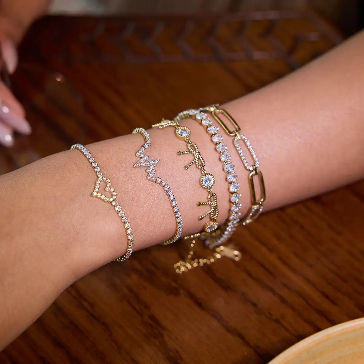 White Zircon Heart Hollow Bracelet Stainless Steel Waterproof