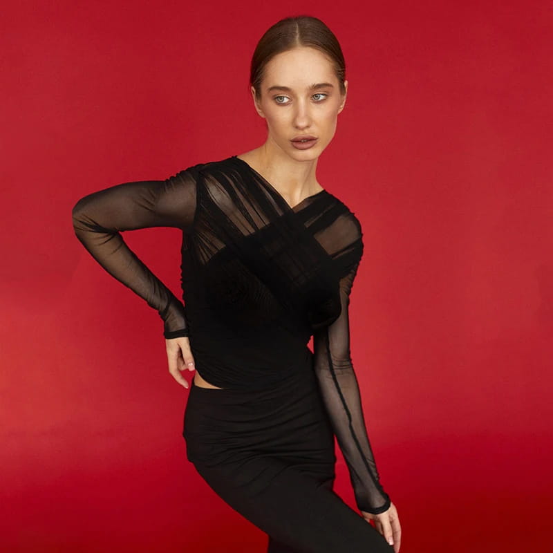 Chic Design Cross Neck Crop Top