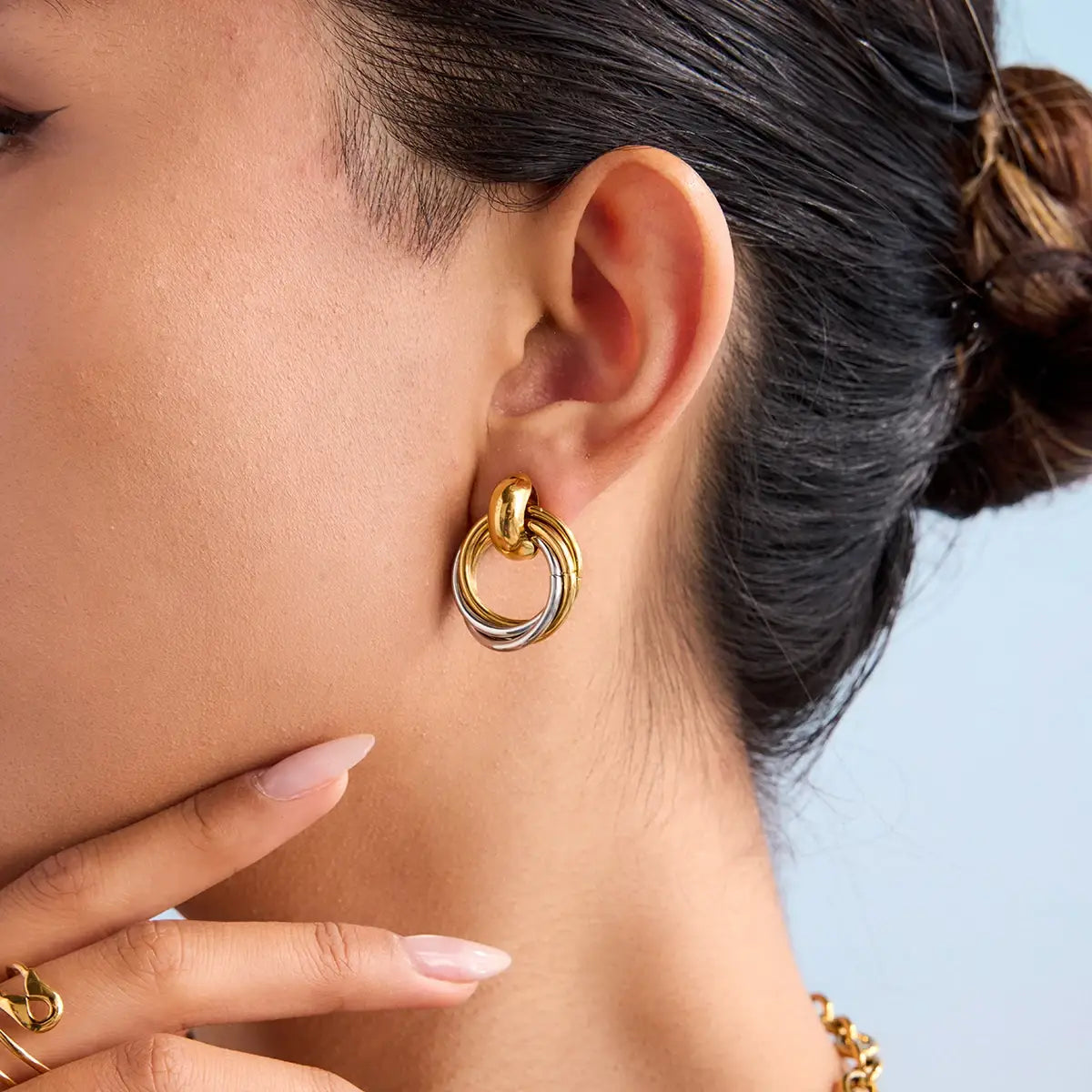 Minimalist Bicolor Oval Hollow out Connection Earrings