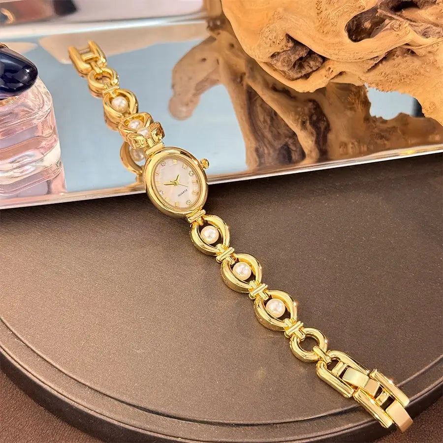 Elegant Oval Vintage High-Appeal Ladies Quartz Watch