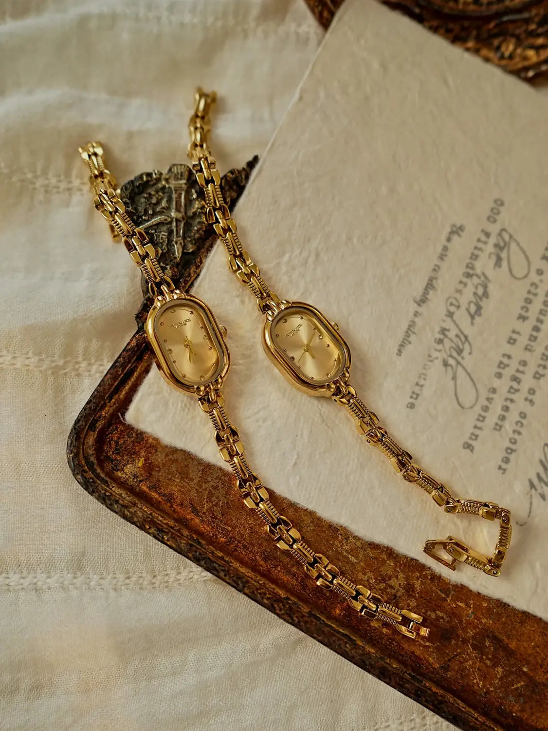 Gold Bracelet Ladies Watch Retro