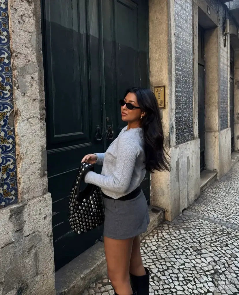 Punk Style Embellished Double-Faced Round Niche Bucket Bag