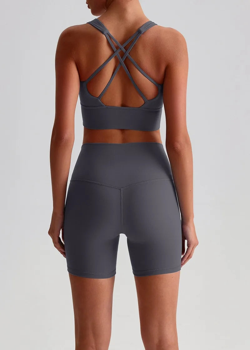 Women’s Seamless Yoga Set - Quick-Dry Naked Feel Backless Bra Booty-Lifting Shorts