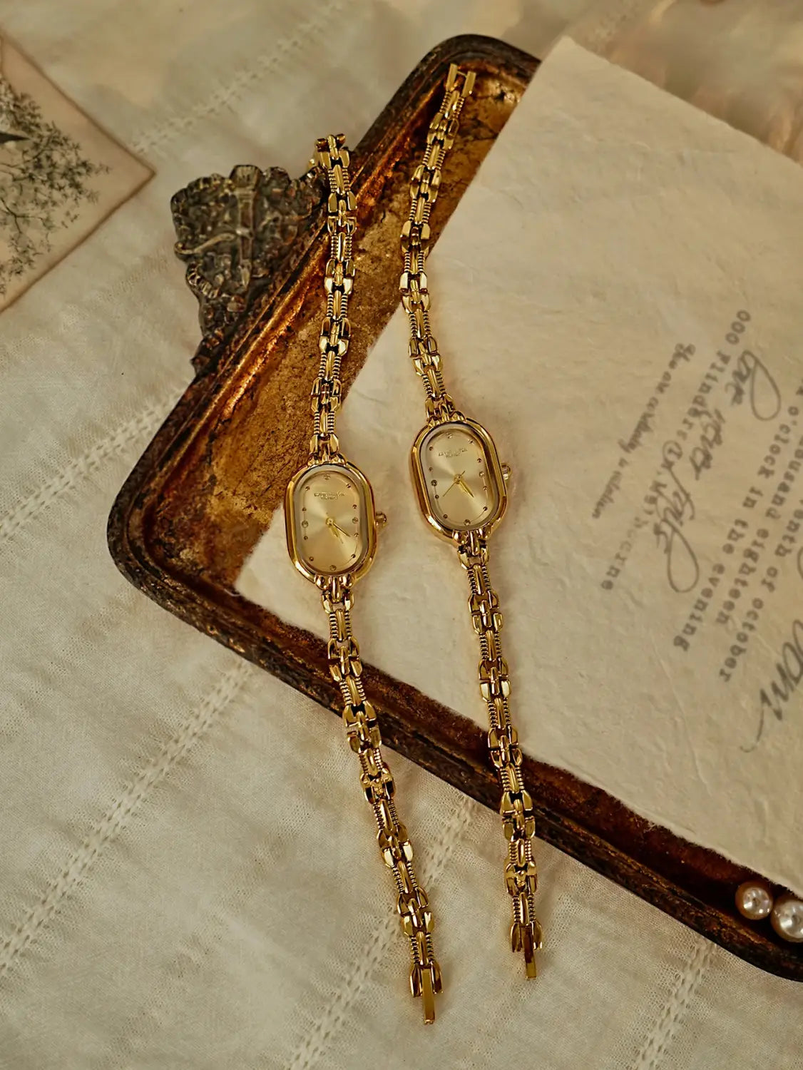 Gold Bracelet Ladies Watch Retro