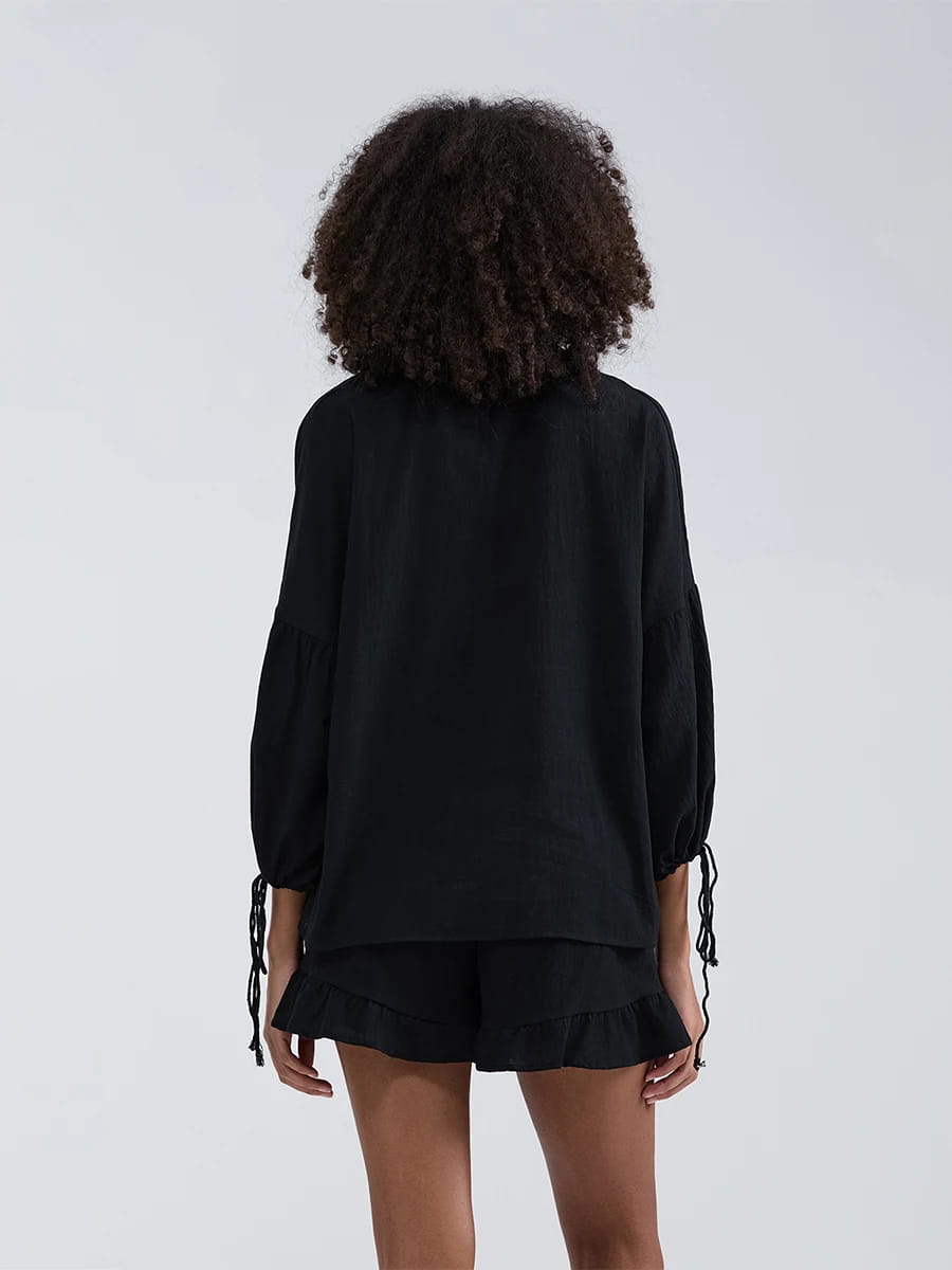 Casual Women Outfit Long Sleeve V-Neck Top with Tie-Up Detail and Elastic Waist Shorts Set