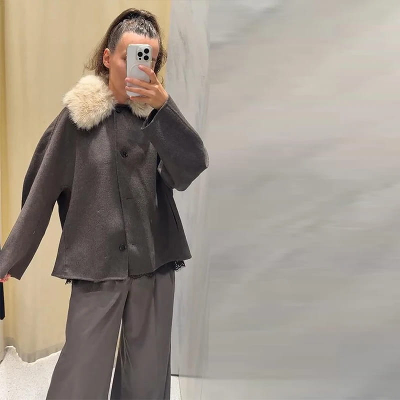 Women’s Overcoat Faux Fur Collar Full Sleeve Single Breasted