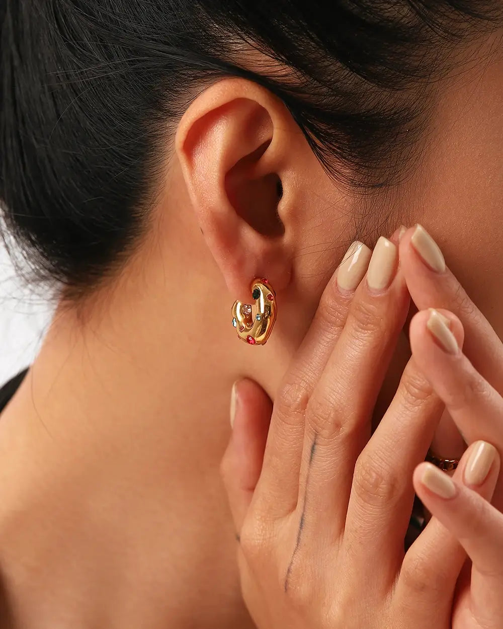 Shaped Hammer Shiny Zircon CC Shape Hoop Earrings Stainless Steel