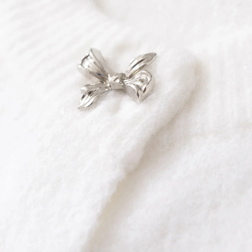 Women’s Knitted Cardigan Sweater with Buttons