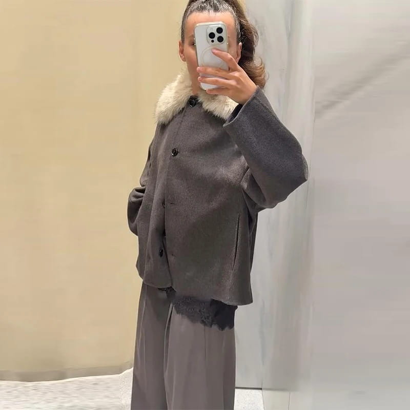 Women’s Overcoat Faux Fur Collar Full Sleeve Single Breasted