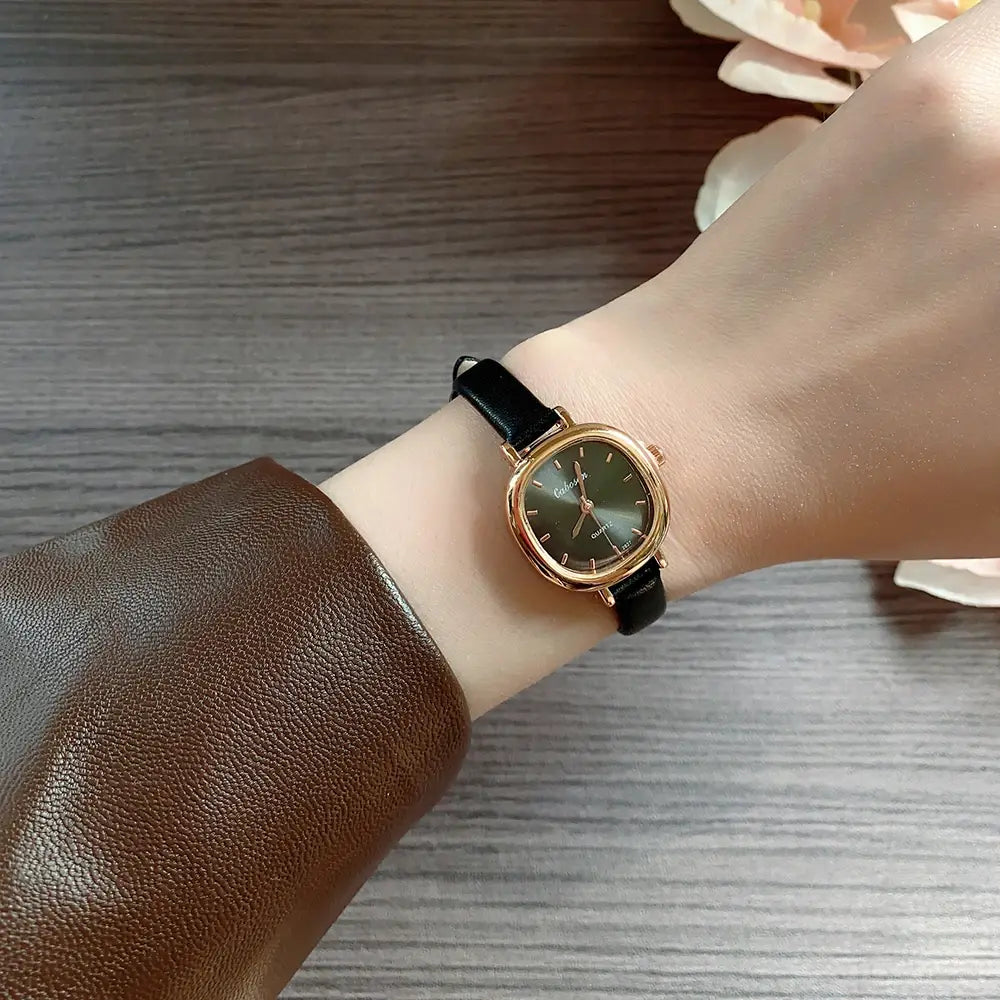 Square Exquisite Girls’ Watch Brown Strap Simple and Versatile