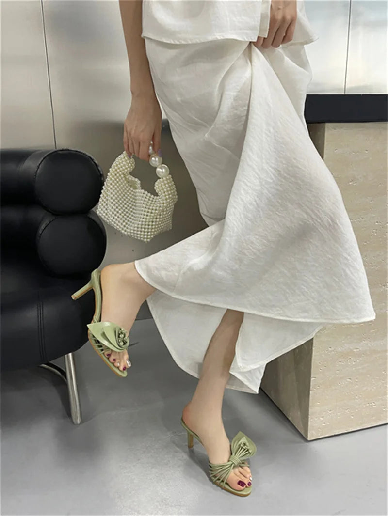 Women Green Leaf Narrow Band Summer Slipper Sandal