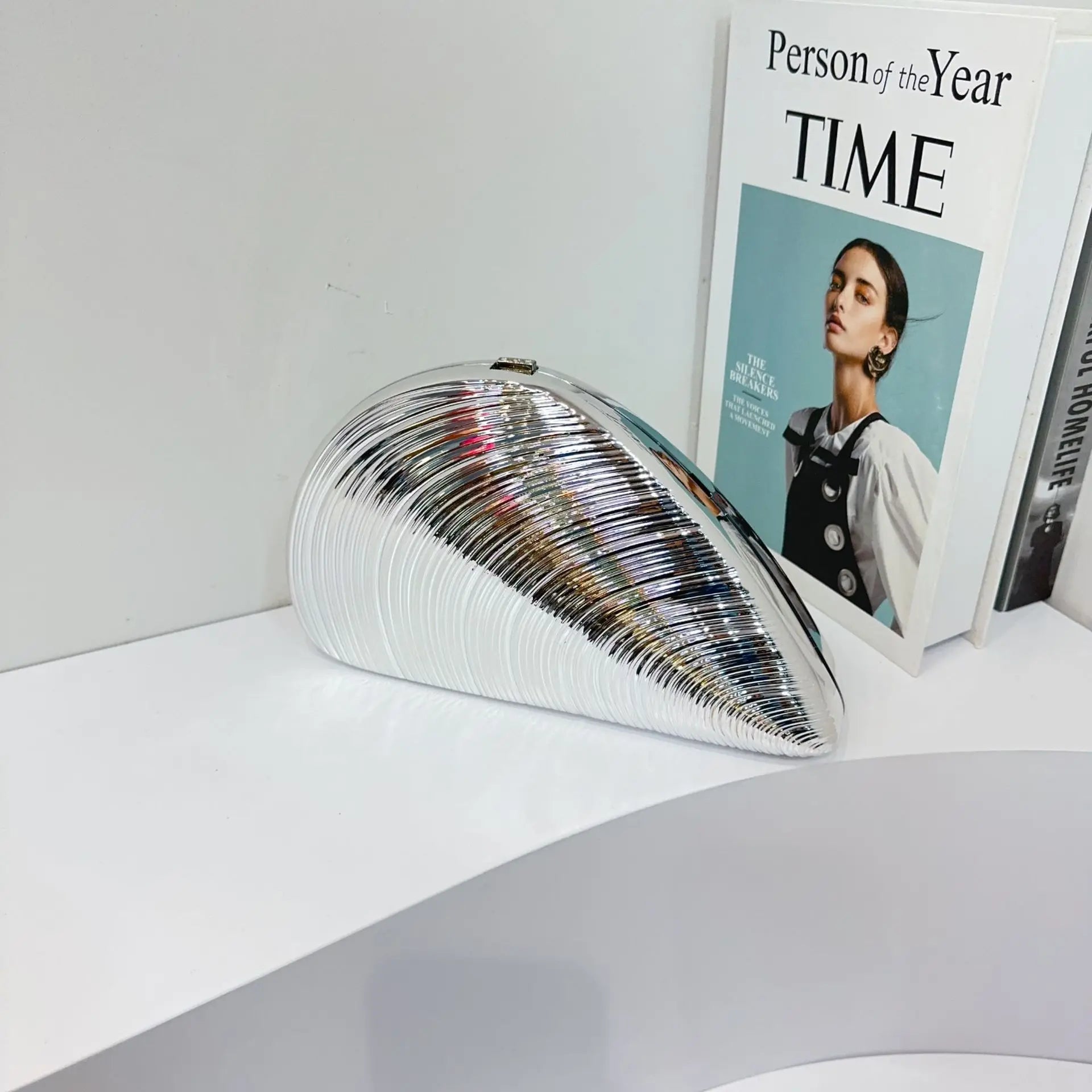 Retro Golden Silver Metal Large Shell Acrylic Bag