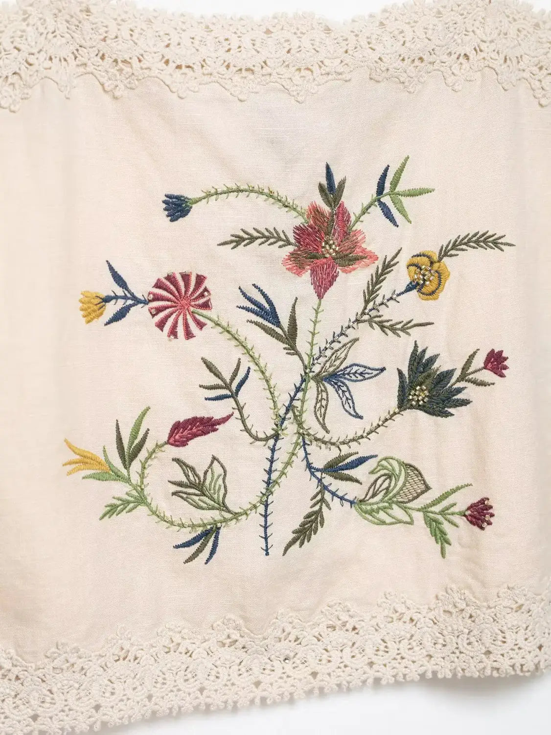 Women’s Casual Retro Flower Embroidered Lace Camisole Top with Versatile Mid-waist Shorts