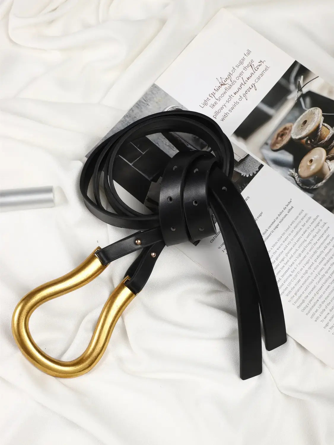 Versatile Horseshoe Buckle Decoration Belt