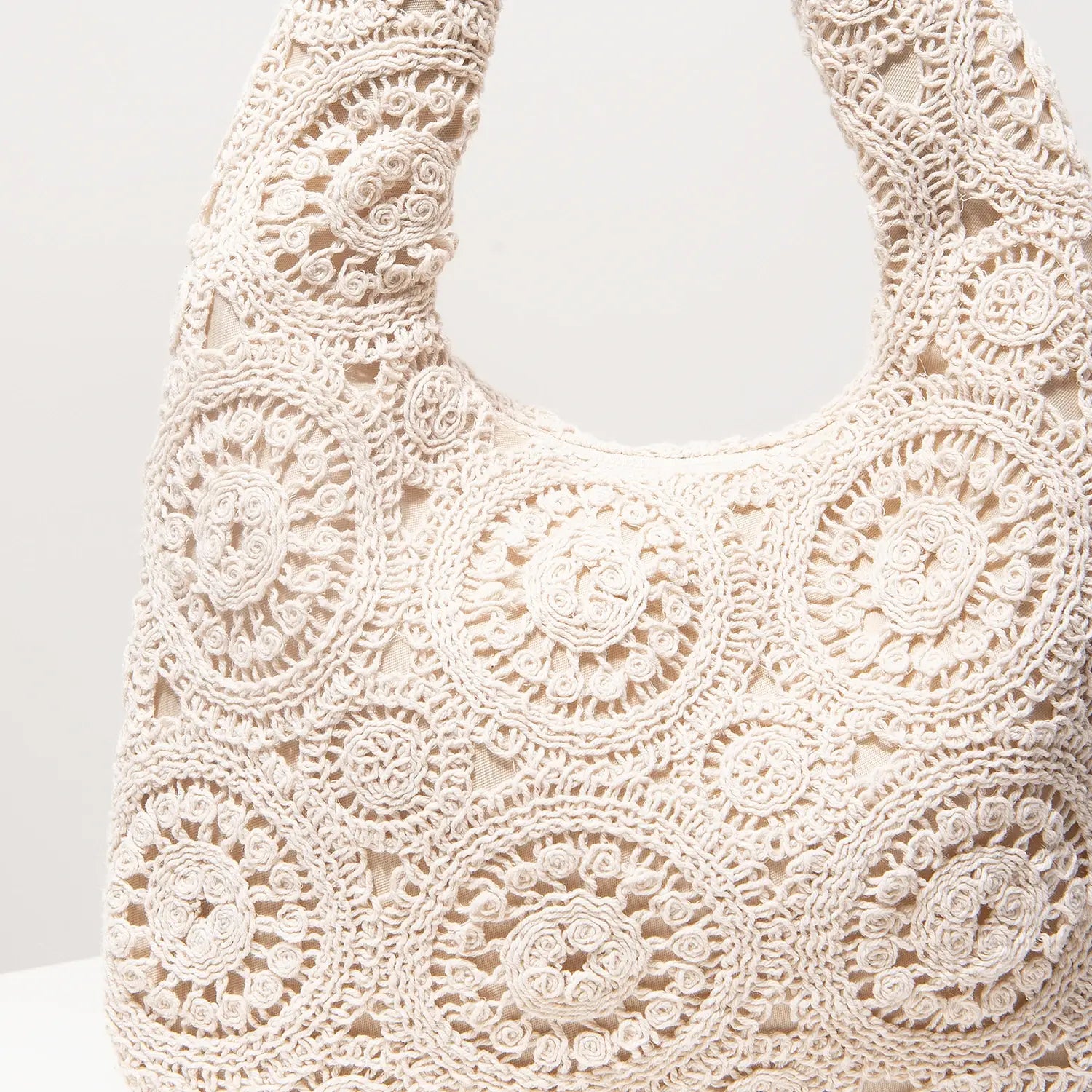 Pattern Hollow Woven Shoulder Bag