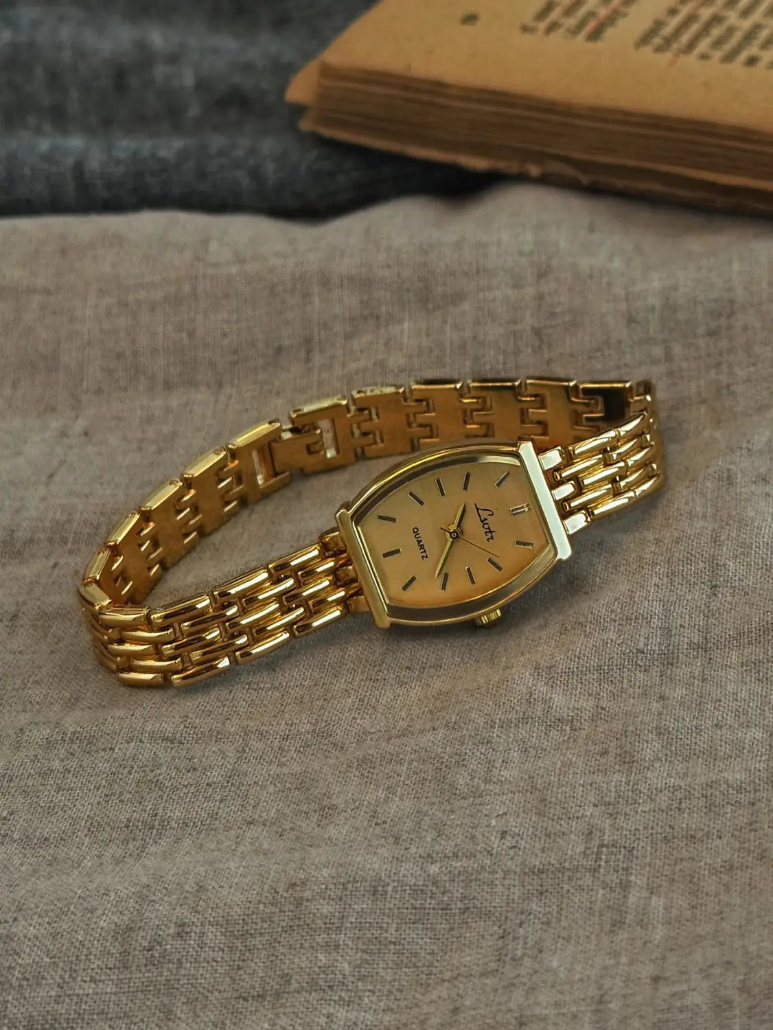 French Retro Gold Small Dial Ladies Watch