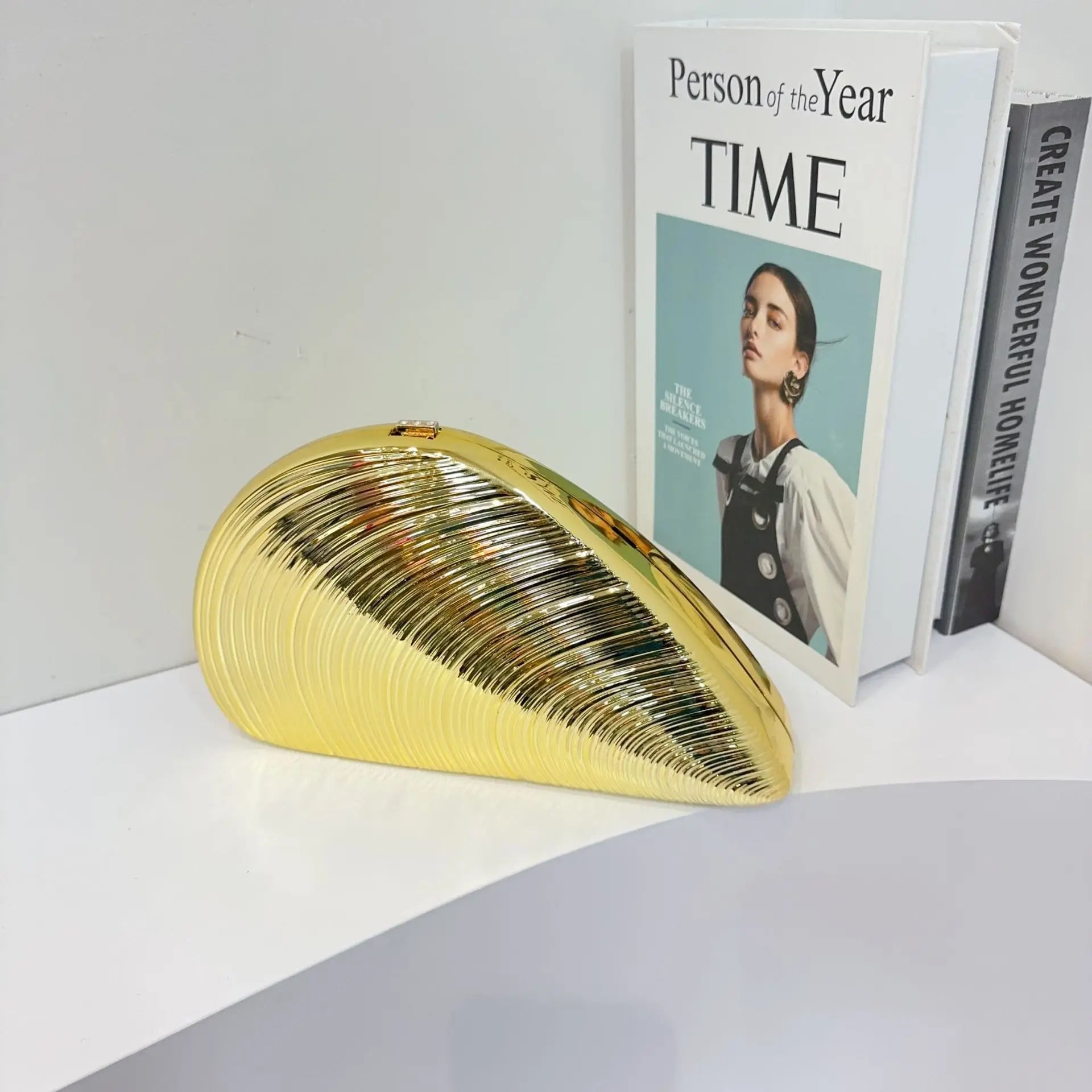 Retro Golden Silver Metal Large Shell Acrylic Bag