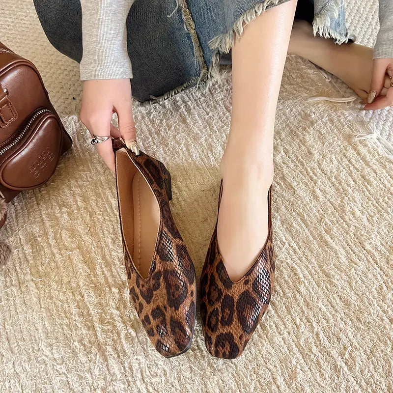 Snake Pattern Leather Woman Square Toe Shallow Ballet Flats