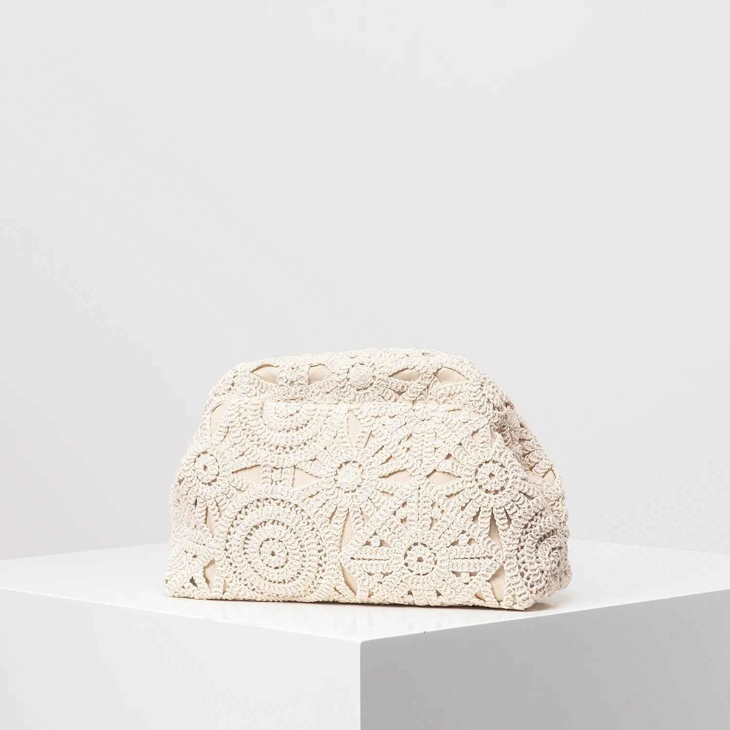 Pattern Hollow Woven Bag