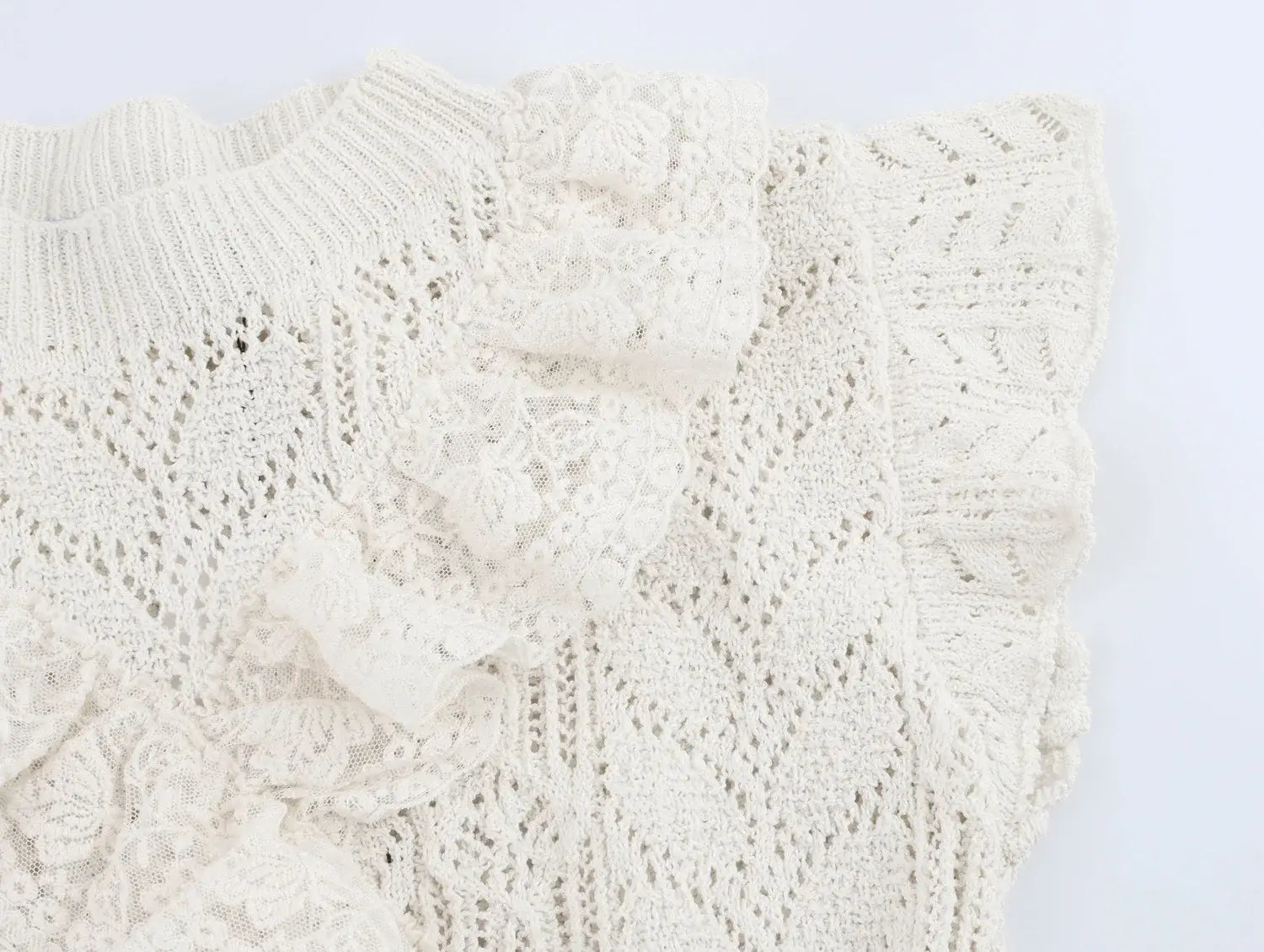 Women’s Hollow Out Knit Blouse Ruffled Round Neck Short Sleeves