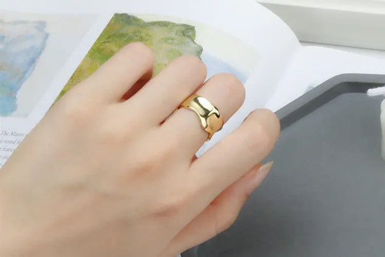 Simple And Irregular Ring Personality Ornament - Norellé