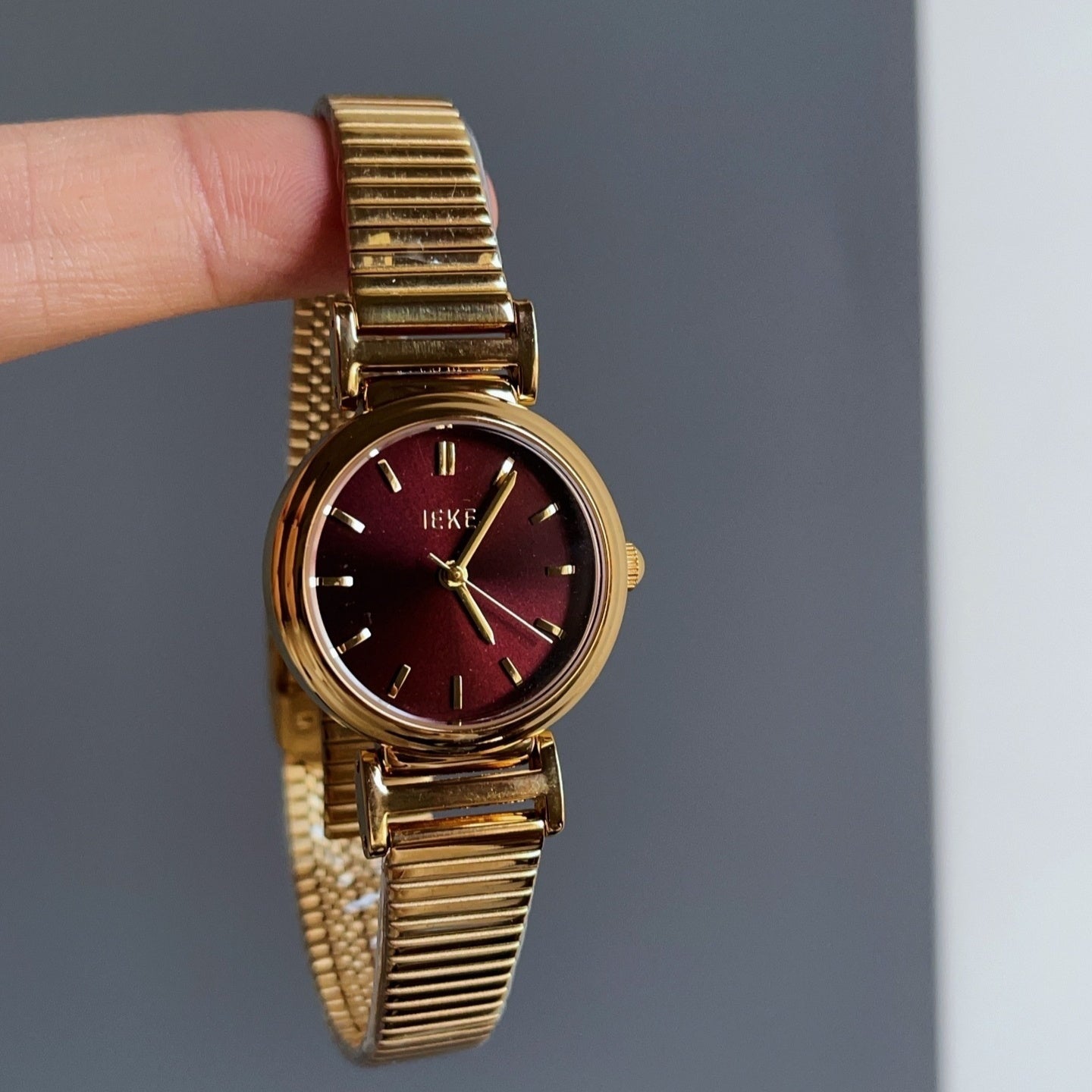 Retro Ankela Red Series Chain Watch Women - Norellé