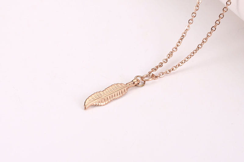 Simple Titanium Steel Clavicle Chain Leaf Pendant Long Necklace