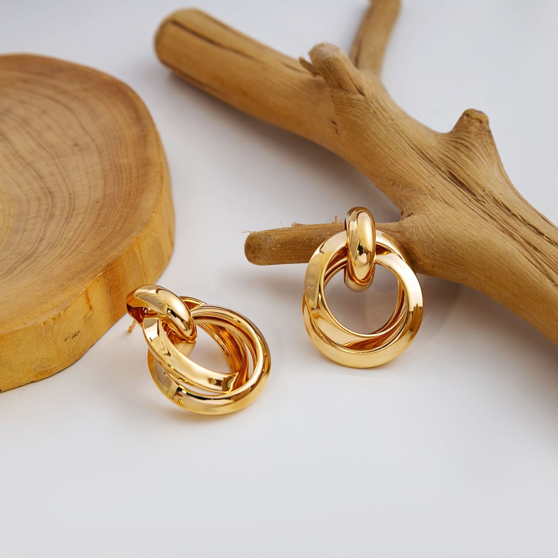 Fashion Geometry Pattern Stud Earrings Silver Needle Retro Hoop Earrings - Norellé